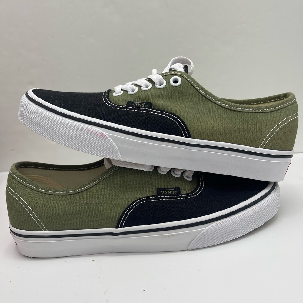Vans Men’s Authentic
Pop Loden Green
VN000BW5ZBF Sneakers - Picture 15 of 16